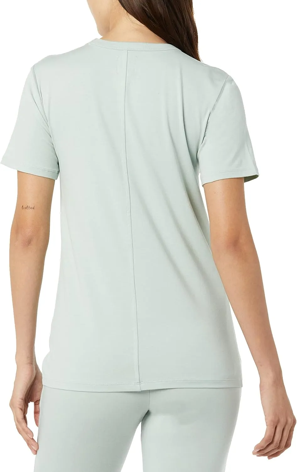 Amazon Essentials Women's Perfect Short-Sleeve T-Shirt (Available in Plus Size) (Previously Amazon Aware)