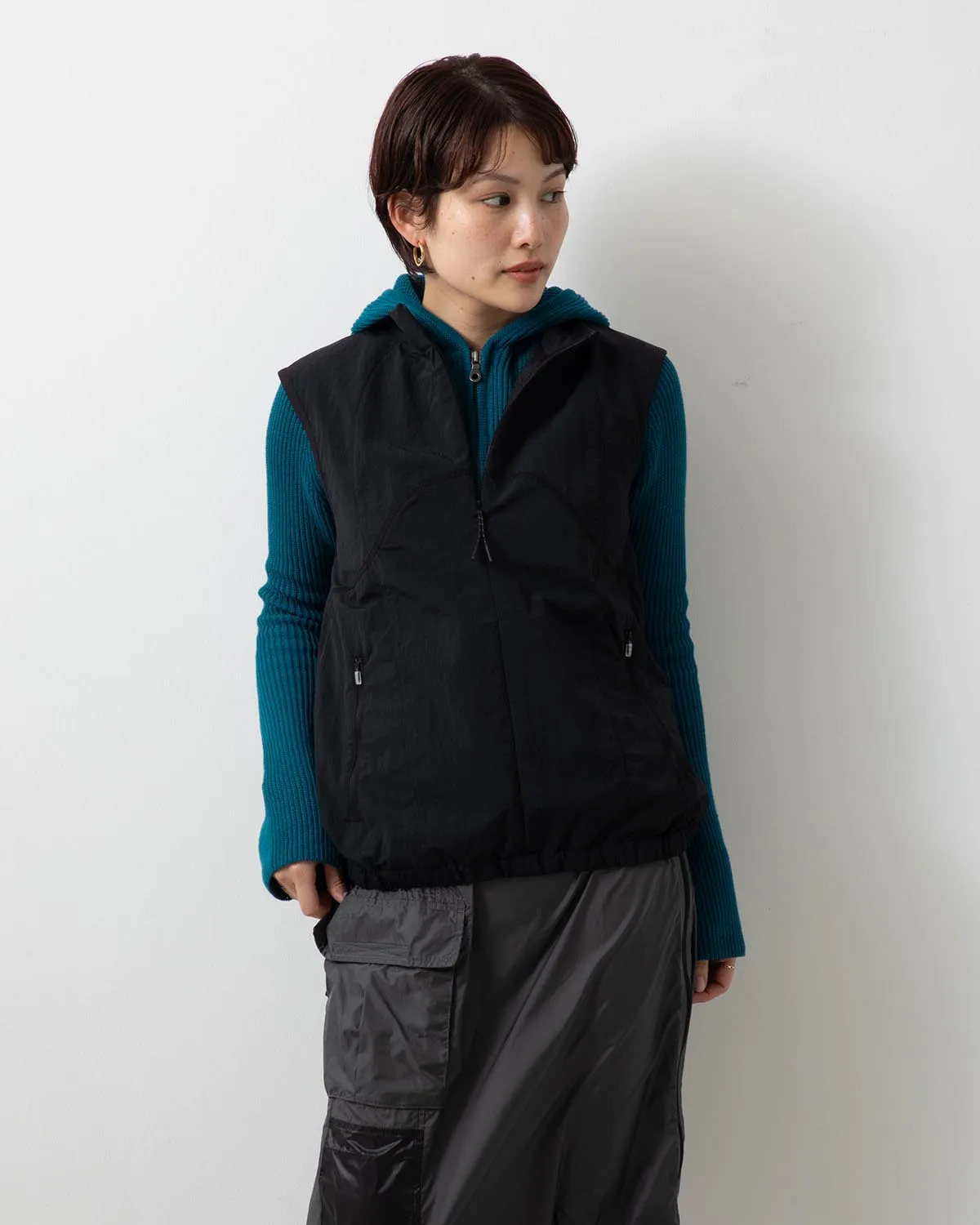 CURVE STITCH NYLON VEST