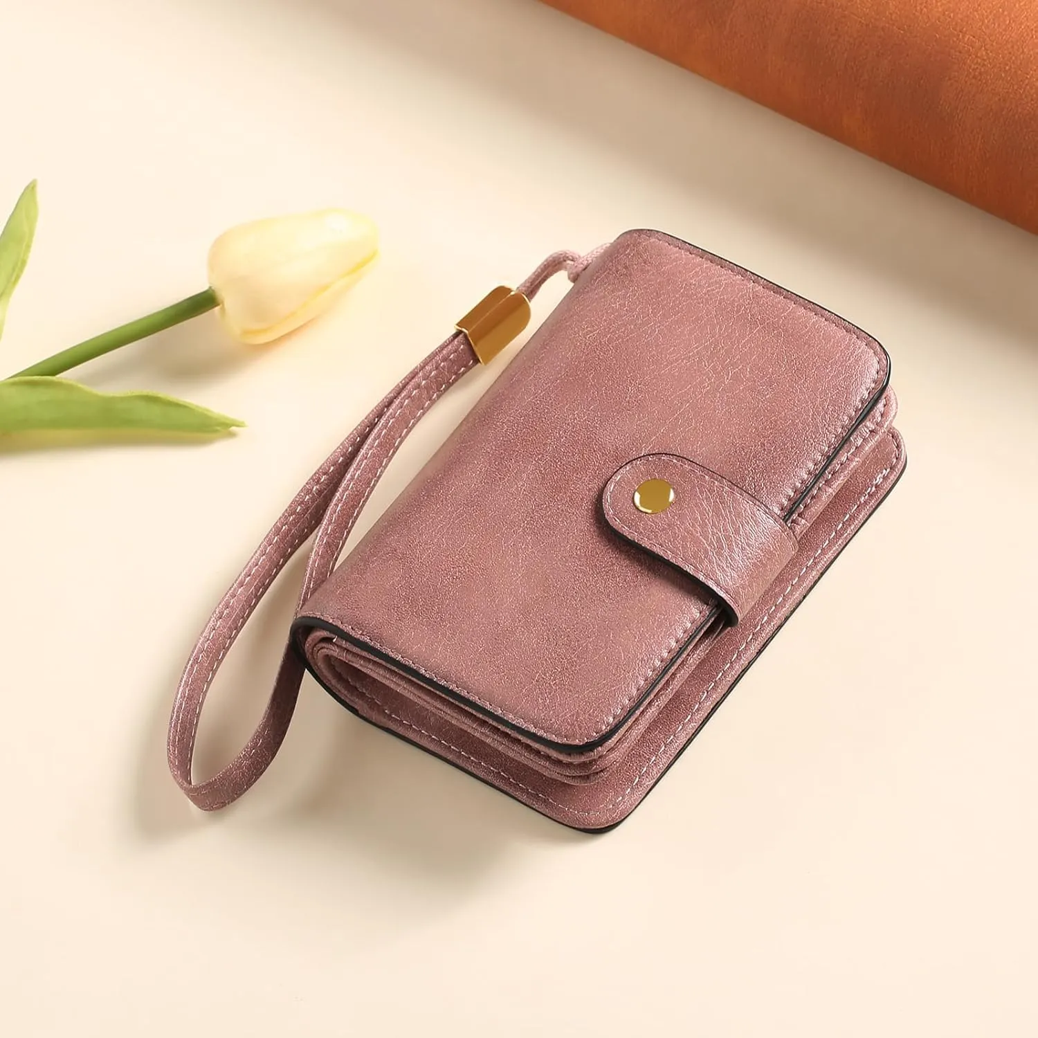 GAEKEAO Small Wallet for Women RFID Blocking Leather Wristlet Purse Bifold Ladies Wallet Credit Card Holder with ID Window