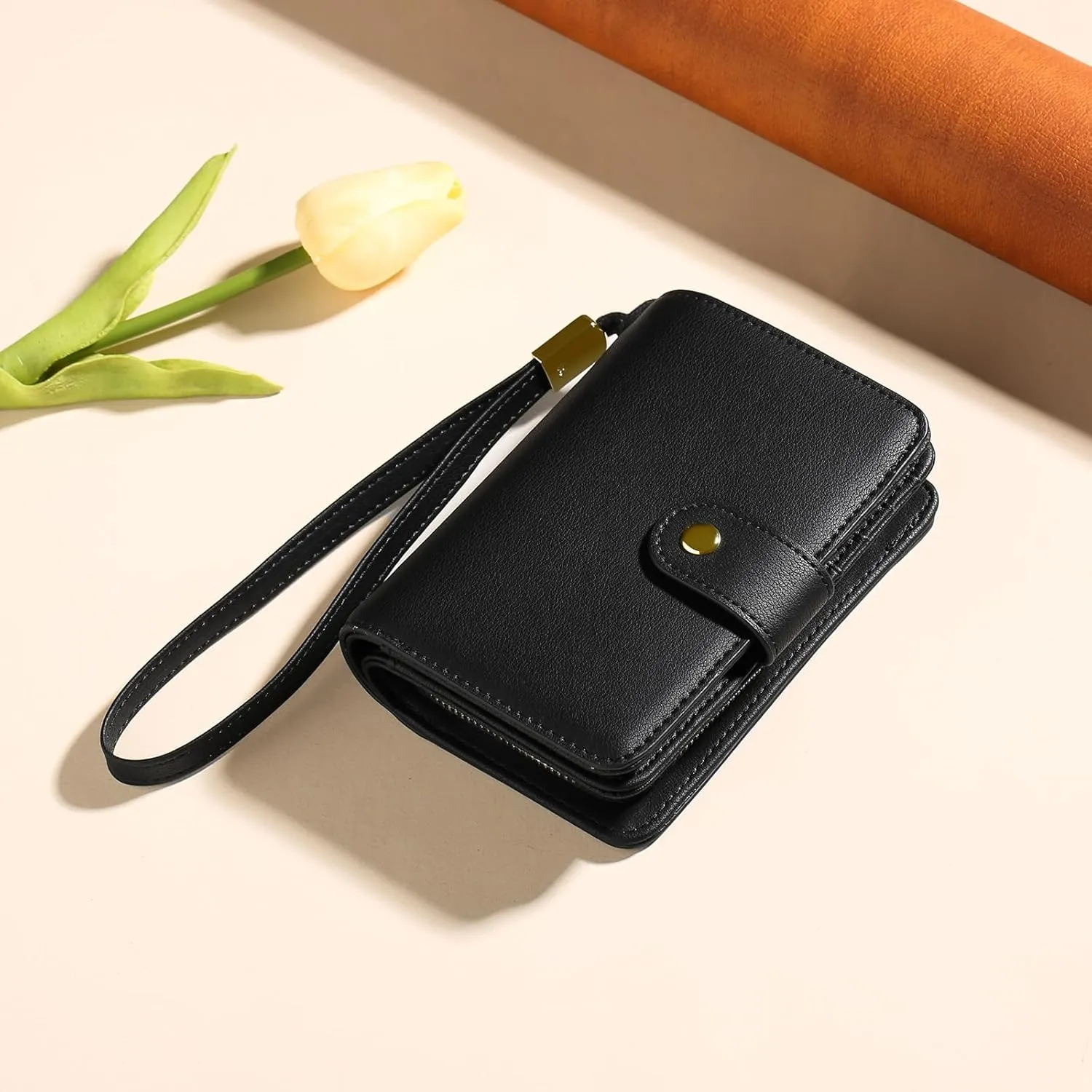 GAEKEAO Small Wallet for Women RFID Blocking Leather Wristlet Purse Bifold Ladies Wallet Credit Card Holder with ID Window