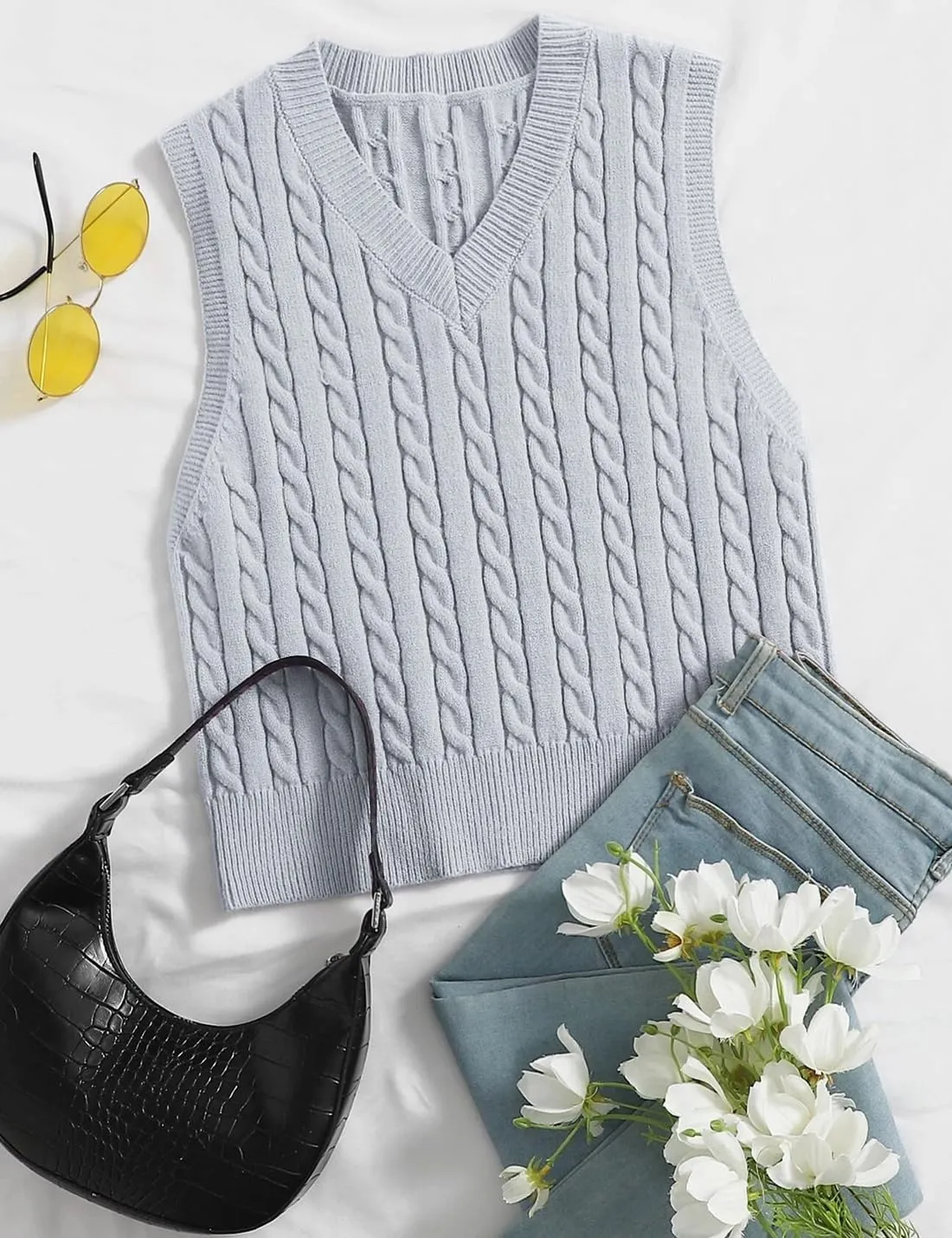 Locachy Women's Vintage Loose V Neck Sleeveless Cable Knit Preppy Style Pullover Sweater Vest