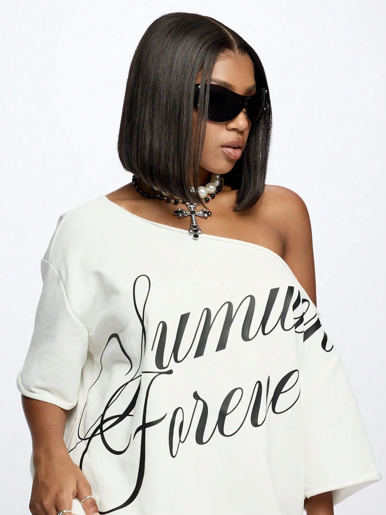 SUMWON WOMEN Off Shoulder Graphic T-Shirt Dress
