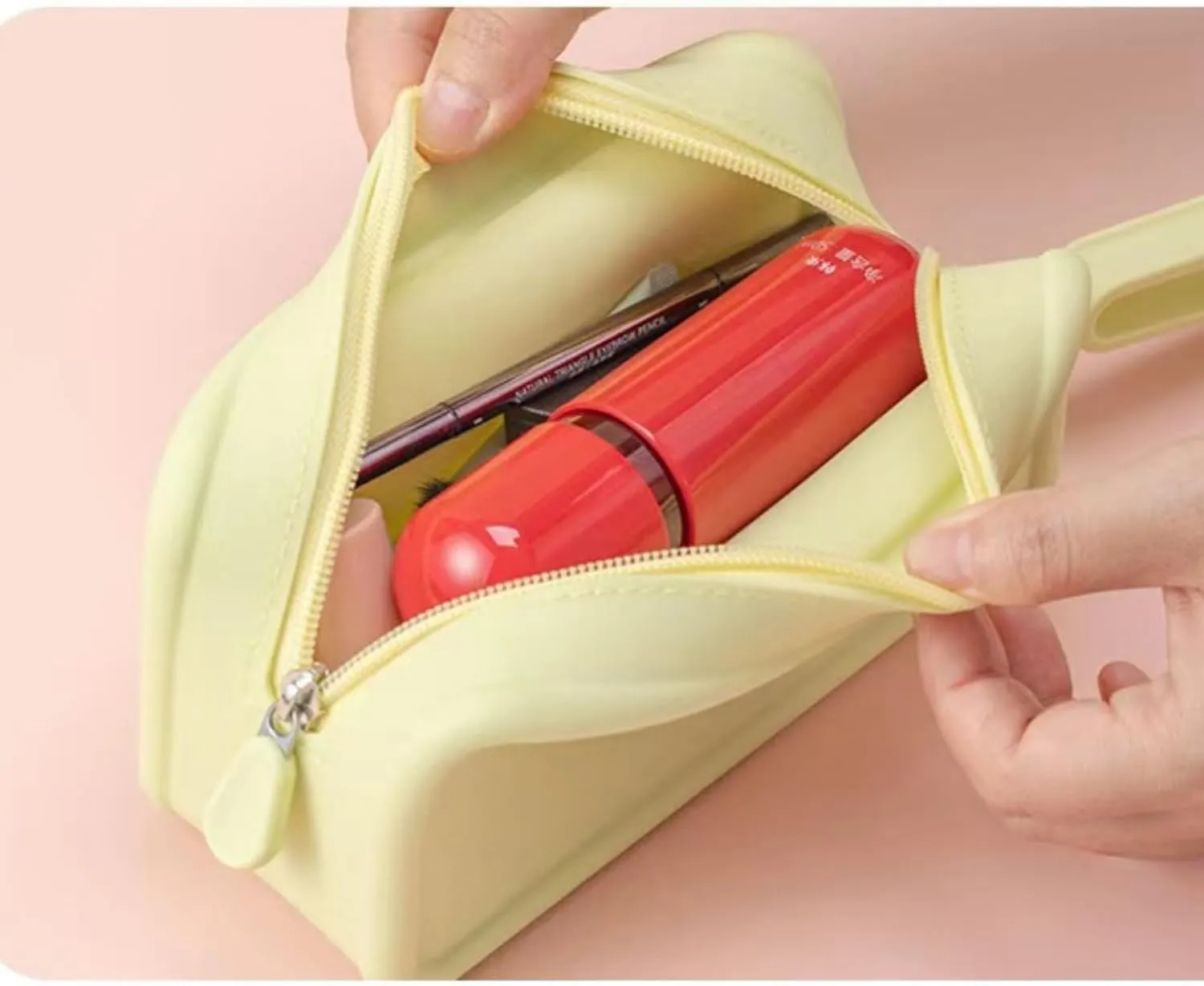 Travel Silicone Makeup Bag Toiletry Bag for Women and Men, Aesthetic Waterproof Cosmetic Pouch (Blue, L)