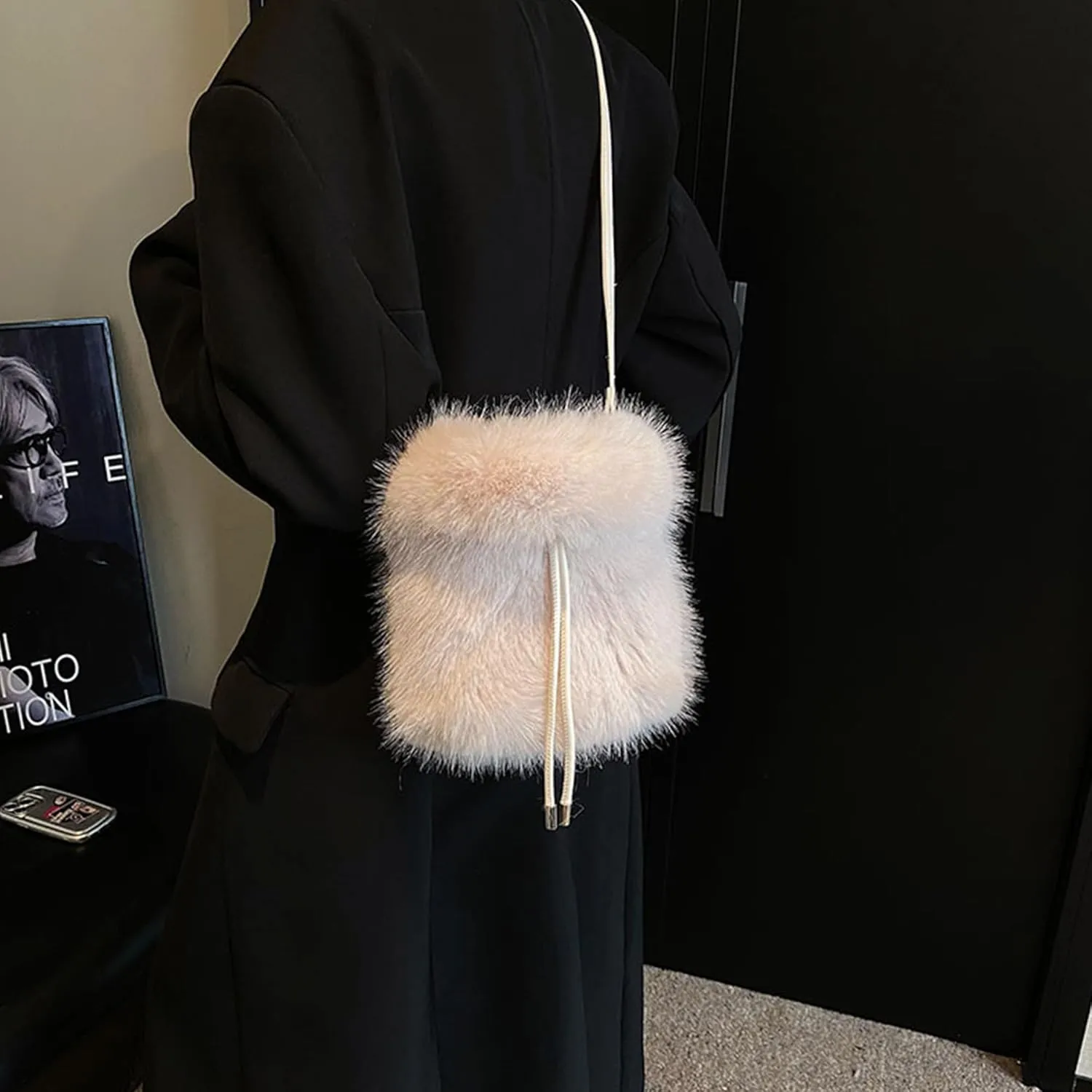 Women Faux Fur Winter Fashion Shoulder Bag Barrel Shape Drawstring Satchel Purse