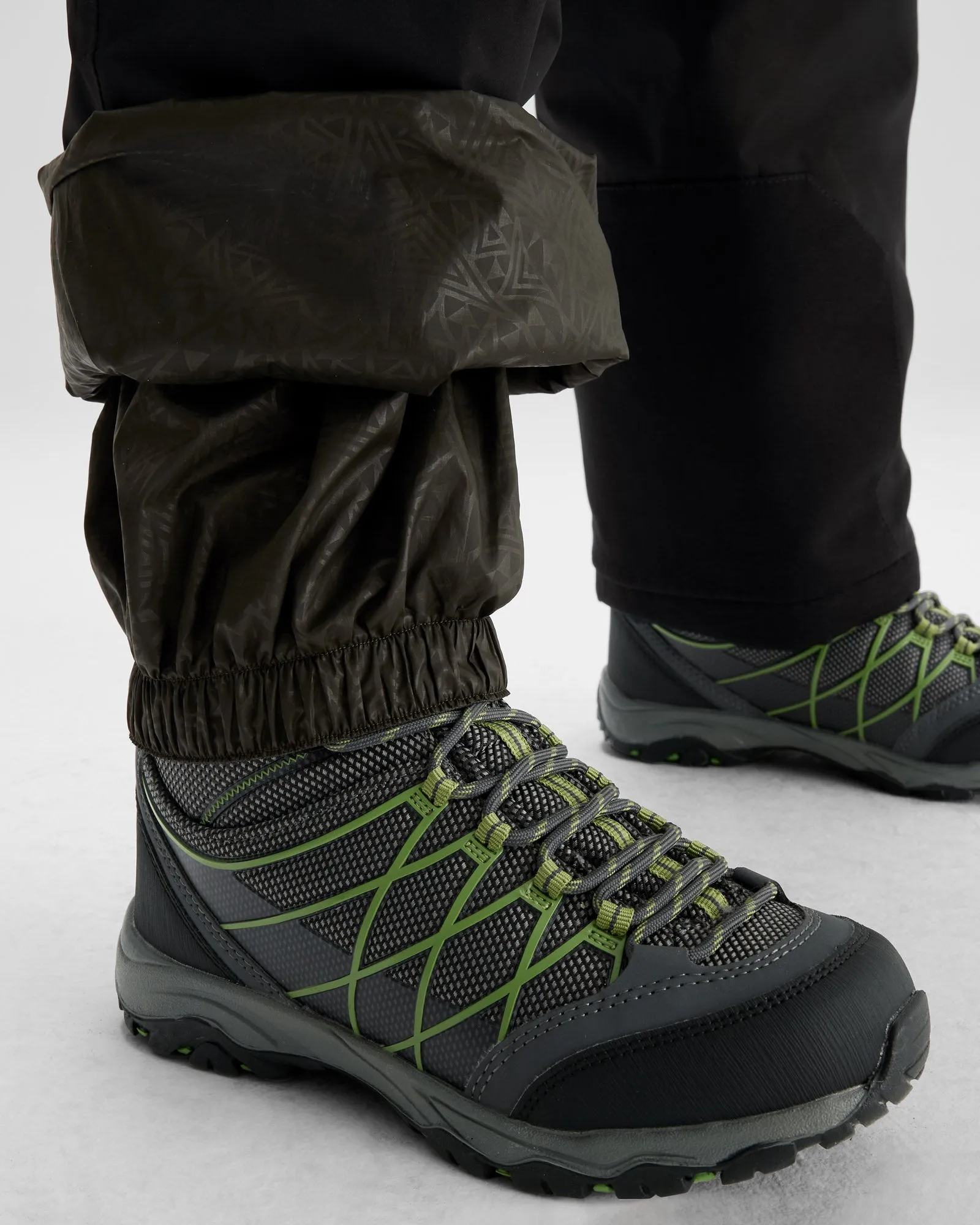 Youth PWDR-Days 2L Insulated Snow Bib - Black Stingray